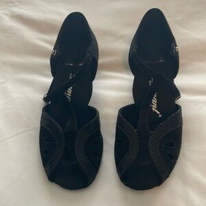 Diamont Latin dance shoes size EU 35 UK 2 1/2. New in box